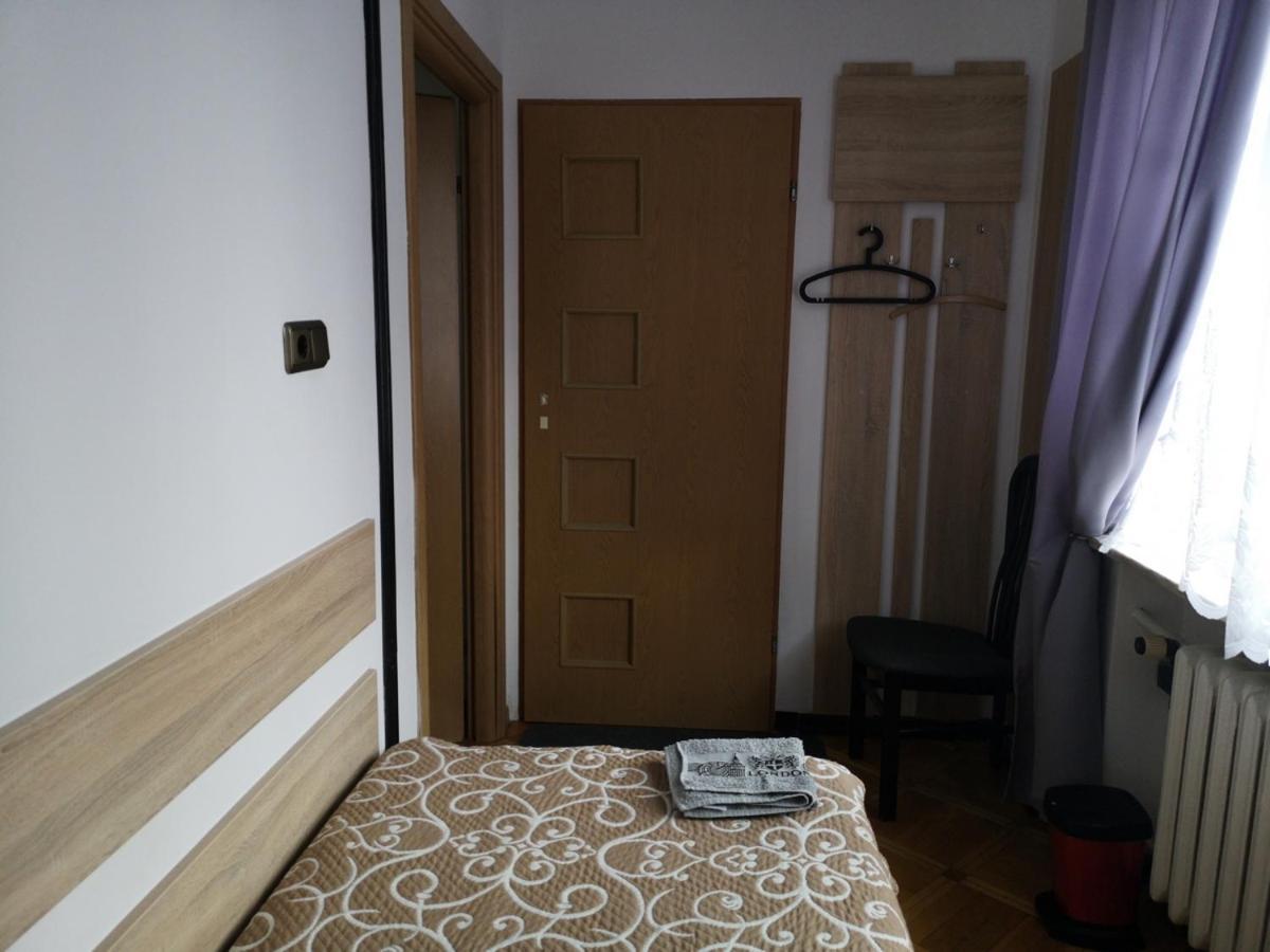 Mira Rent House Apartman Varsó Kültér fotó